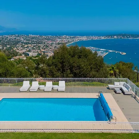 Villa Ref 2183 - Cannes - Sea View For Rent *