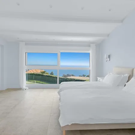 Ref 2183 - Cannes - Sea View For Rent * 발로리스