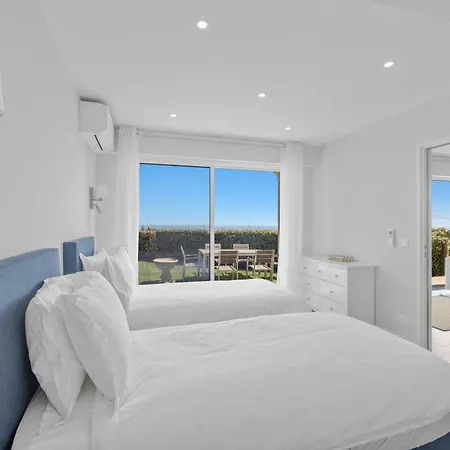 Ref 2183 - Cannes - Sea View For Rent *