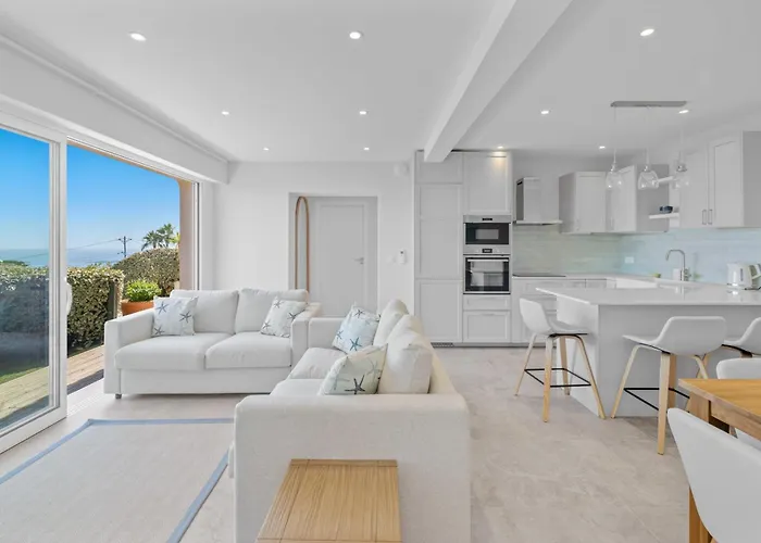 Ref 2183 - Cannes - Sea View For Rent *