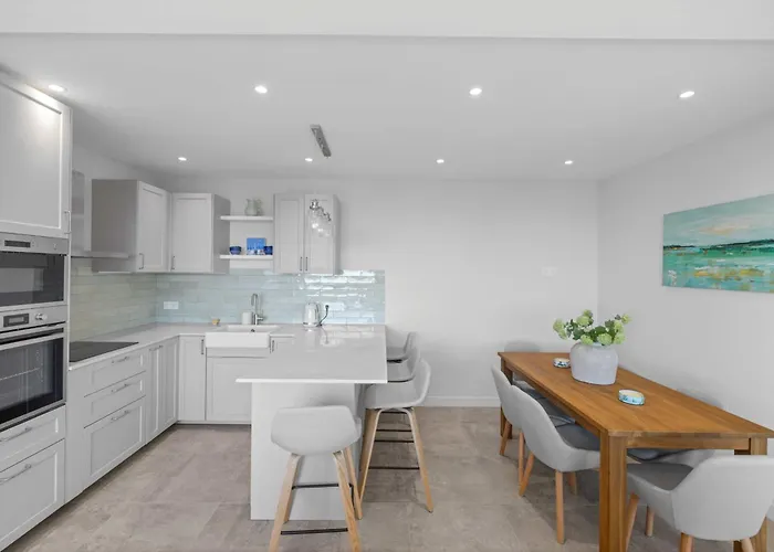 Ref 2183 - Cannes - Sea View For Rent فيلة