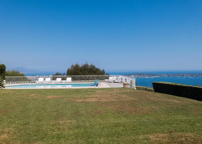 فيلة Ref 2183 - Cannes - Sea View For Rent